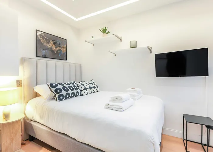 Elegant - 2p - Arc De Triomphe * Παρίσι